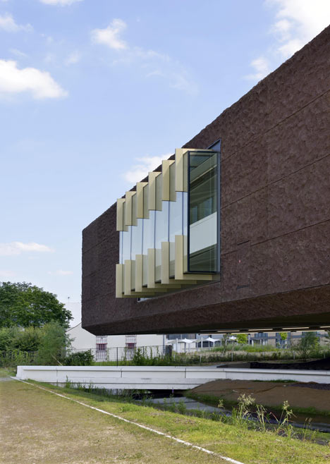 Marne-la-Vallée Central University Library by Beckmann-N’Thépé Architectes