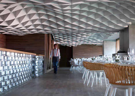 V'ammos Restaurant by LM Architects