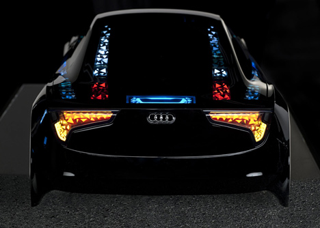 Piloted driving and OLED lighting technology by Audi at CES 2013