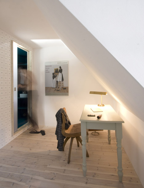 Apartment in Föhr by Francesco Di Gregorio and Karin Matz