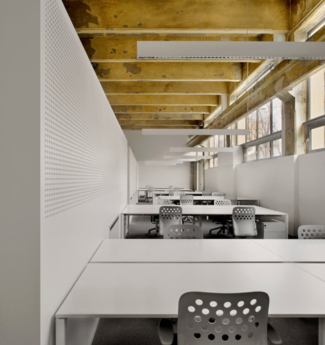 Sempla Offices by DAP Studio
