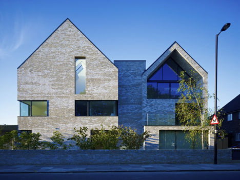 North London Hospice by Allford Hall Monaghan Morris