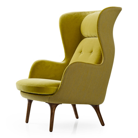 Ro armchair by Jaime Hayon for Fritz Hansen