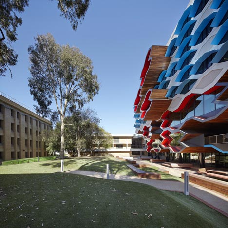 The La Trobe Institute for Molecular Science by Lyons