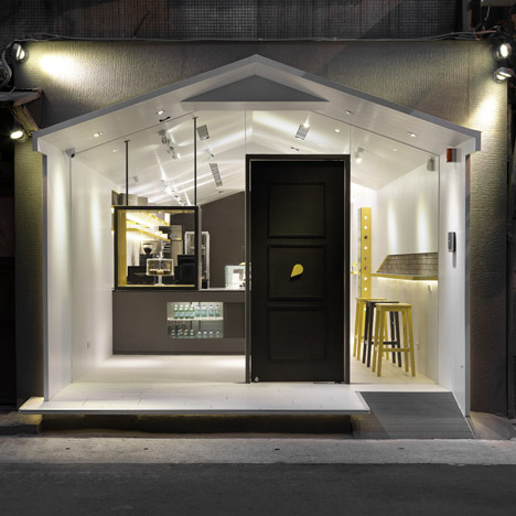 Les bebes Cupcakery by J.C. Architecture