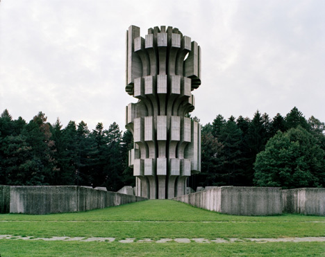 Spomenik by Jan Kempenaers