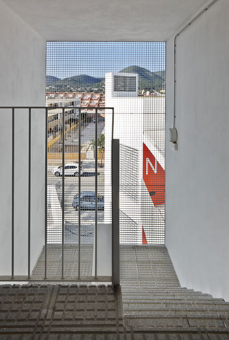 14 Official Proteccion Housing in Ibiza by Castell-Pons Arquitectes