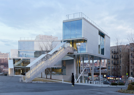 Campbell Sports Centre by Steven Holl Architects