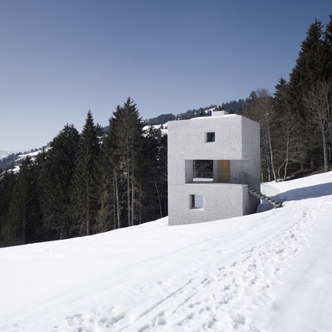 Mountain Cabin by Marte.Marte Architects