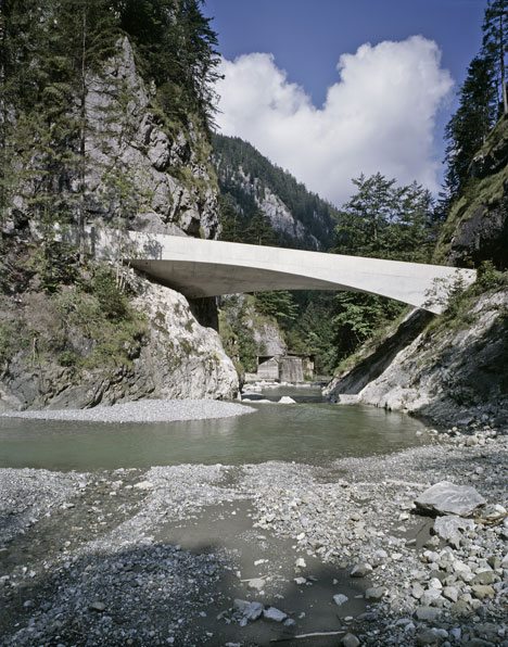 Schanerloch Bridge by Marte Marte Architects