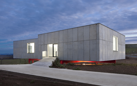 Biokilab Laboratories by Taller Basico de Arquitectura