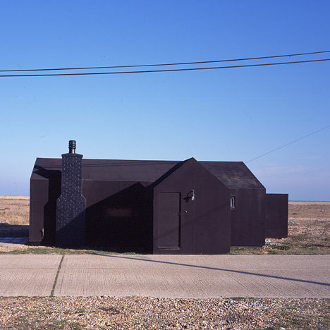 Black Rubber Beach House by Simon Conder Associates