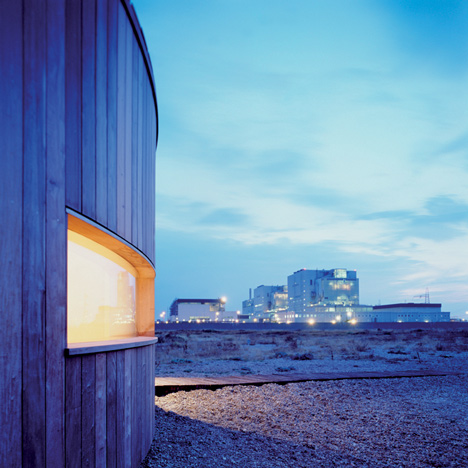 El Ray at Dungeness Beach by Simon Conder Associates