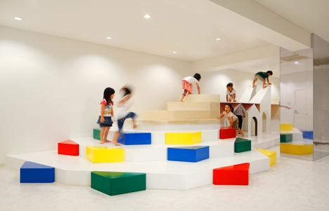 Pixy Hall by Moriyuki Ochiai Architects 