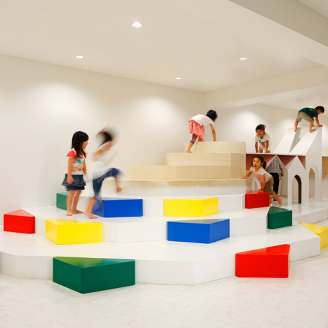 Pixy Hall by Moriyuki Ochiai Architects