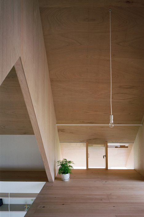 Koya No Sumika by mA-style architects