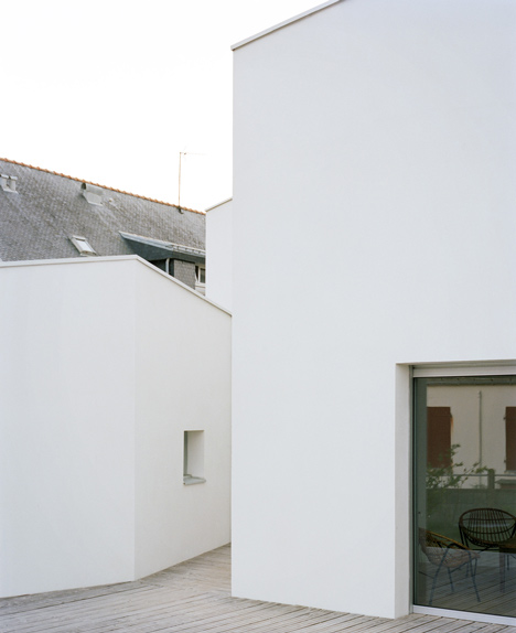 Two Houses and Two Studios by RAUM