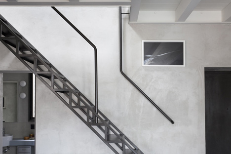 House with an iron staircase by Roberto Murgia and Valentina Ravara