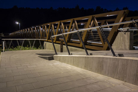 Sant Pere Sacarrera corten steel Footbridge by Alfa Polaris SL