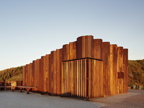 Third Wave Kiosk built from weathered steel piles by Tony Hobba Architects