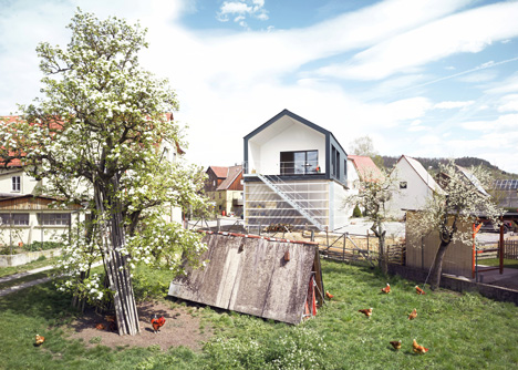 House Unimog by Fabian Evers Architecture and Wezel Architektur