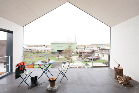 House Unimog by Fabian Evers Architecture and Wezel Architektur