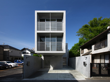 House at Minamikarasuyama by atelier HAKO architects