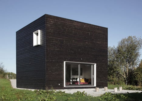 House in Normandy by Beckmann-N'Thépé Architectes