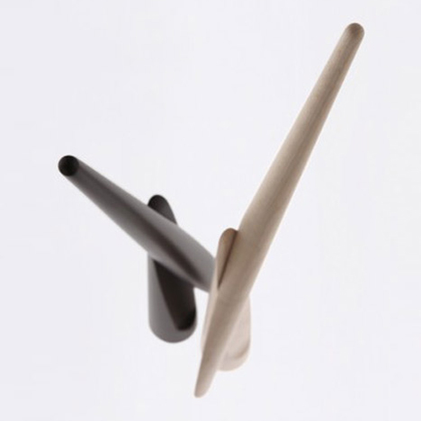 Luminaire Holiday Gift Guide Shoehorn Nendo