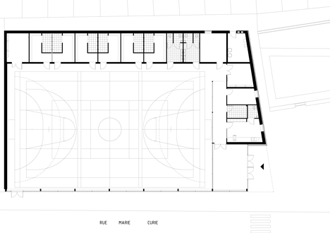 Floor plan of Parisian sports hall by Ateliers O-S Architectes with bands of light on its walls 