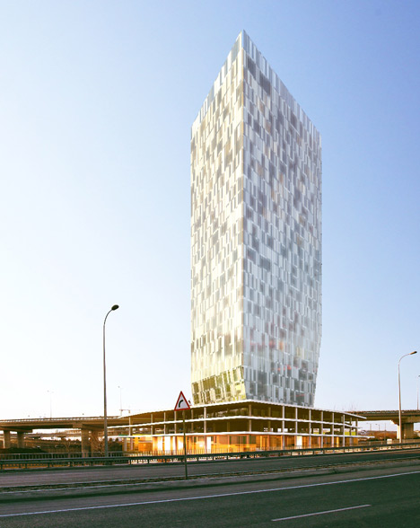 TRI-G by Suyabatmaz Demirel Architects