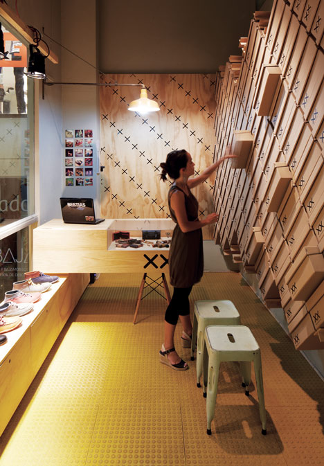 Bestias XX shop interior by Move Architects