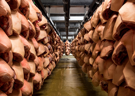 Danish Crown Slaughterhouse photography by Alastair Philip Wiper