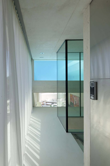 Jellyfish House by Wiel Arets