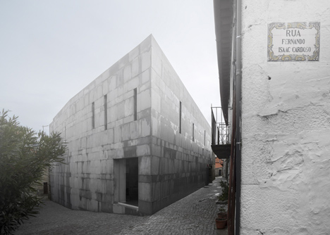 Jewish cultural centre with an acutely angled corner by Goncalo Byrne Arquitectos