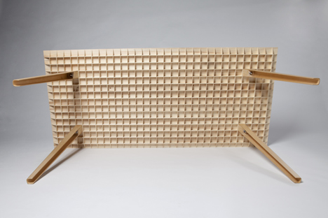 Wooden table by Ruben Beckers weighs just 4.5 kilograms