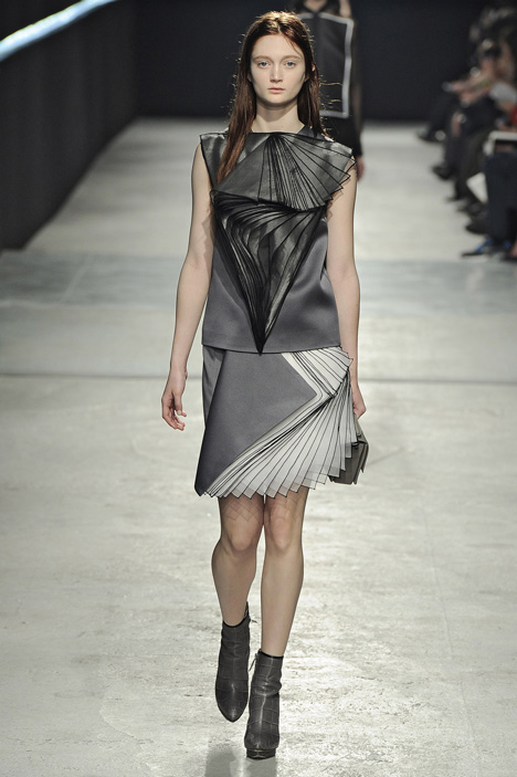 Outlined silk layers cover dresses by Christopher Kane