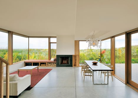 Frogs Hollow by Williamson Chong Architects