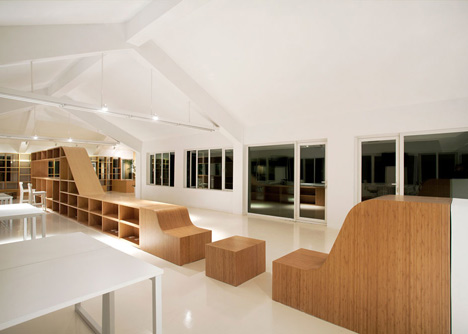 Office renovation by Daipu Architects