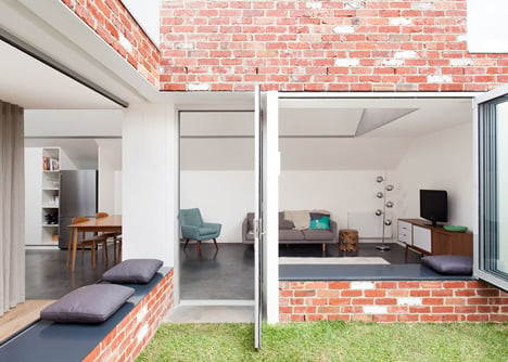 Turnaround House by Architecture Architecture opens onto a courtyard