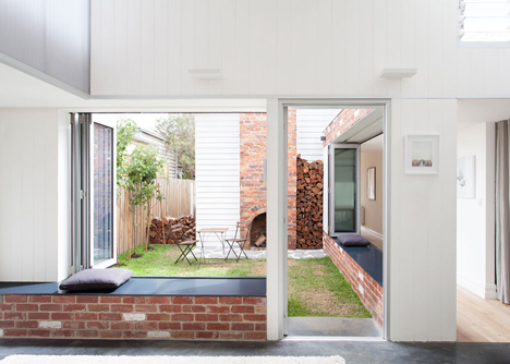 Turnaround House by Architecture Architecture opens onto a courtyard