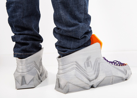 3D-printed shoes by Recreus scrunch up to fit into pockets