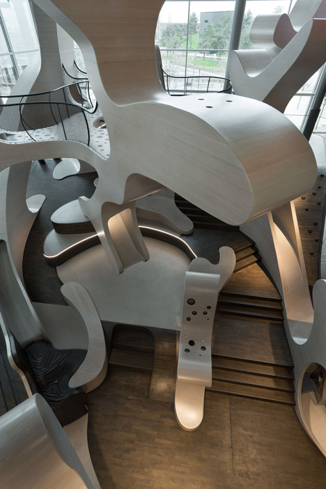 MobiVersum installation by J. Mayer H. creates huge shapes for children to clamber over at Autostadt