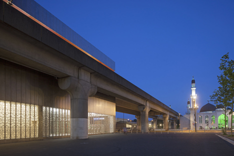 Maccreanor Lavington overhauls Amsterdam's Kraaiennest metro station