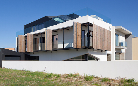 House in Porto by e348 arquitectura