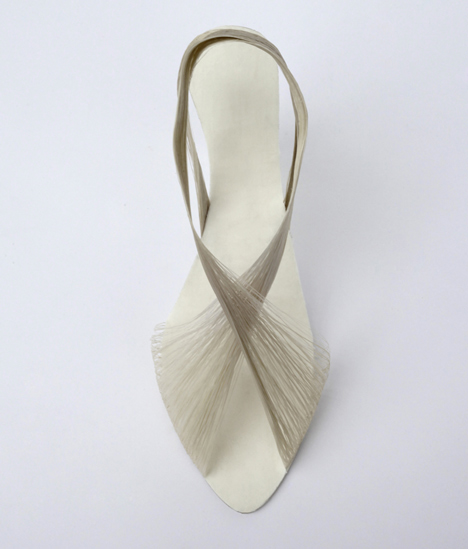 Lei Zu silk shoes by Nicole Goymann and Christoph John