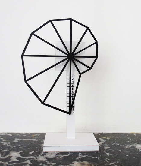 Linear Cycle clock by BCXSY