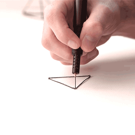 Lix 3D-printing pen allows users to create solid drawings in the air