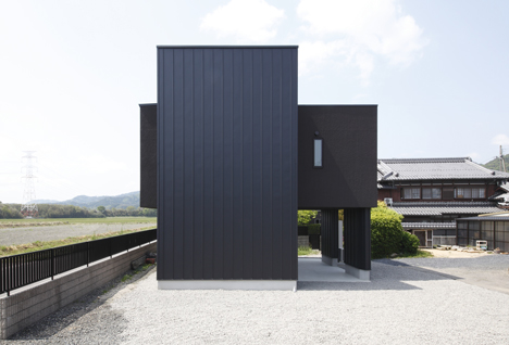Minakuchi House by Alts Design Office