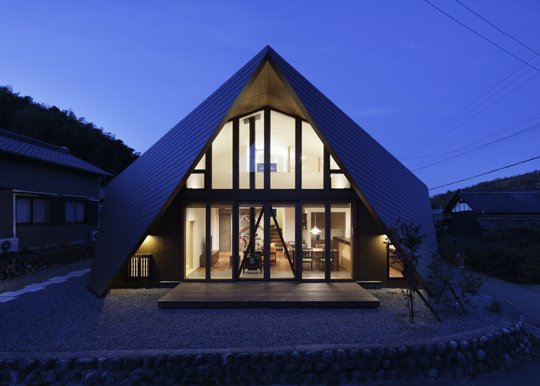 Origami House By Tsc Architects Has A Roof Modelled On